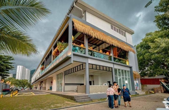 Sri Sayang Pearl View Apartment Batu Ferringhi Exterior photo