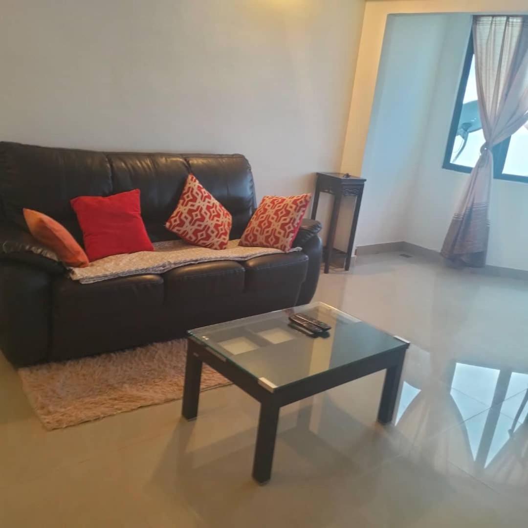 Sri Sayang Pearl View Apartment Batu Ferringhi Exterior photo